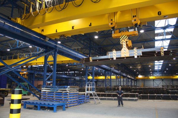 Warehouses-Production units_Proces cranes_Vosta